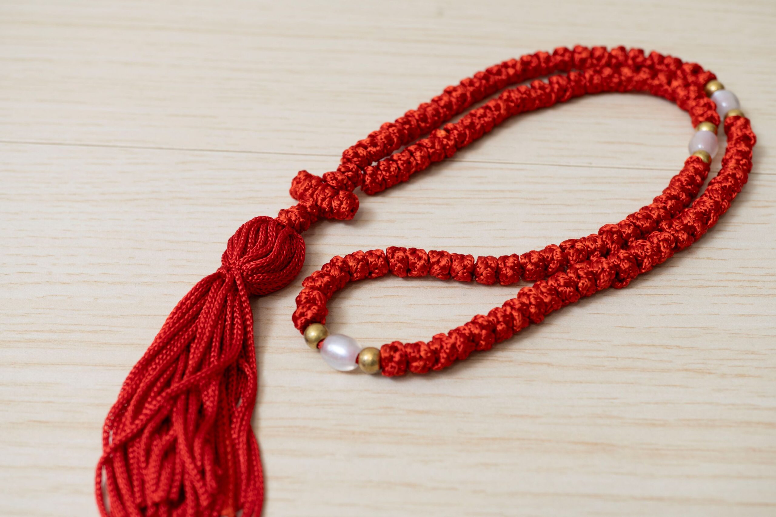 Prayer Rope 100 Knots in red cord with pearl beads and tassel Orthodox komboskini