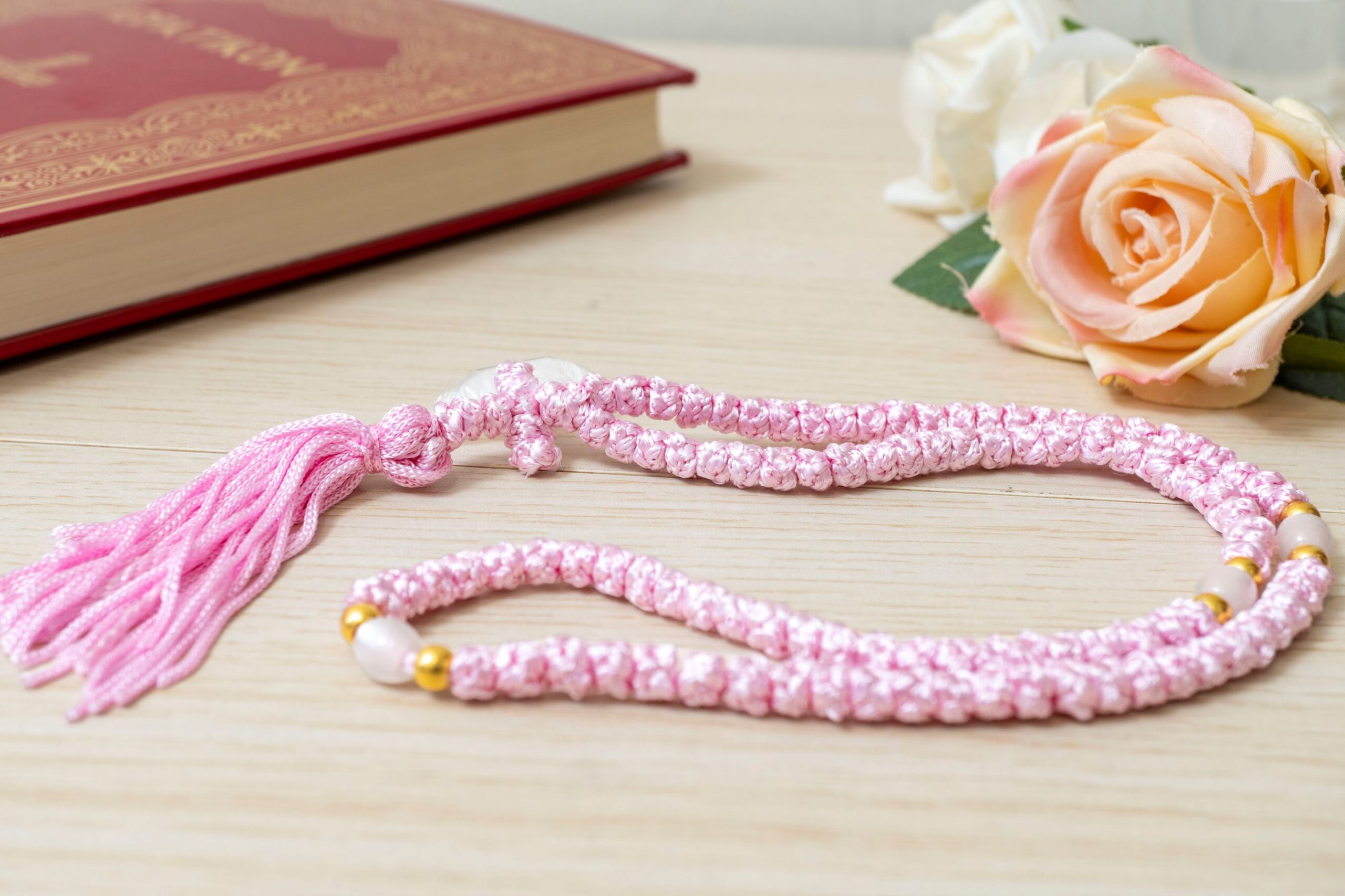 Prayer Rope 100 Knots in pink cord with pearl beads and tassel Orthodox komboskini